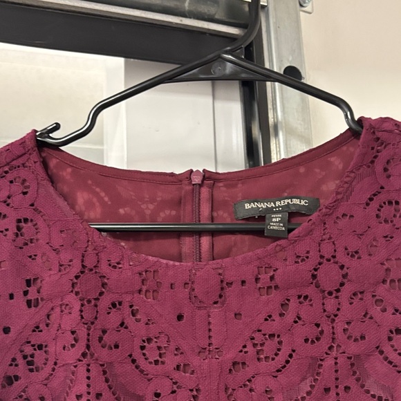 Banana Republic Women’s Lace Size 8Petite Cocktail Burgundy Dress sleeveless - Picture 3 of 8
